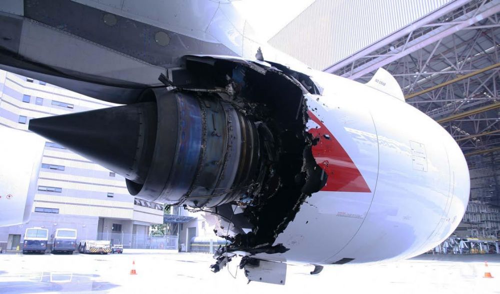 aircraft engine damage 